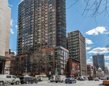 East 39th Street - Photo Thumbnail 8