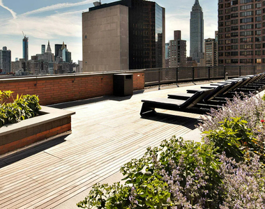 East 39th Street - Photo Thumbnail 9