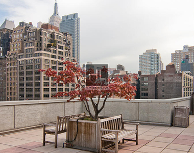 West 26th Street - Photo Thumbnail 6