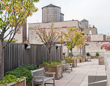 West 26th Street - Photo Thumbnail 5