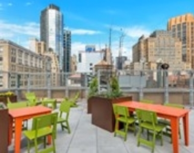 Madison Avenue/30th Street - Photo Thumbnail 11