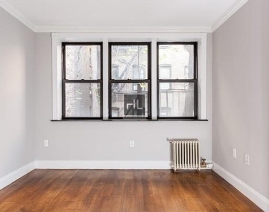 East 26 Street - Photo Thumbnail 4