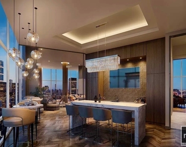 East 44th Street - Photo Thumbnail 23