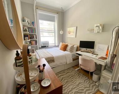E 16th St. - Photo Thumbnail 1