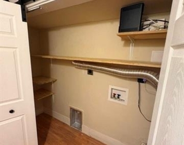 1018 Portland Avenue - Photo Thumbnail 7
