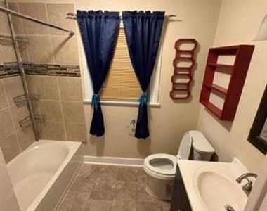 1018 Portland Avenue - Photo Thumbnail 9