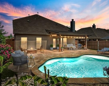 10121 Sailboard Drive - Photo Thumbnail 1