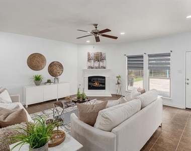 10121 Sailboard Drive - Photo Thumbnail 6