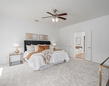 10121 Sailboard Drive - Photo Thumbnail 15