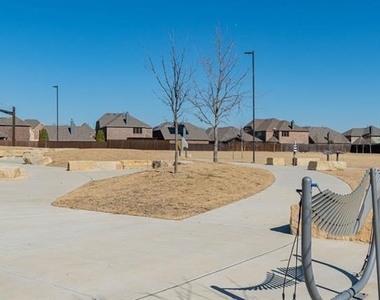 10121 Sailboard Drive - Photo Thumbnail 35