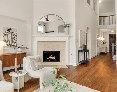 8405 Saint Clair Drive - Photo Thumbnail 8