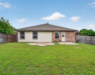 1201 Lambert Drive - Photo Thumbnail 24