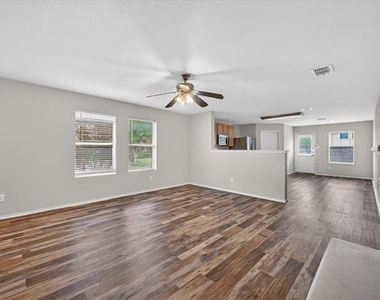 1201 Lambert Drive - Photo Thumbnail 4