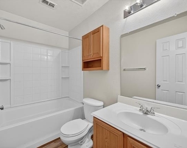1201 Lambert Drive - Photo Thumbnail 15