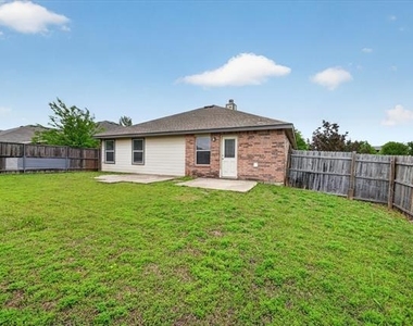 1201 Lambert Drive - Photo Thumbnail 25