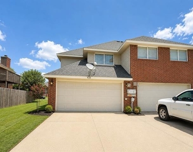 432 Chestnut Lane - Photo Thumbnail 1