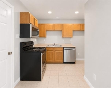 432 Chestnut Lane - Photo Thumbnail 8