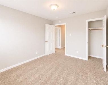 432 Chestnut Lane - Photo Thumbnail 16