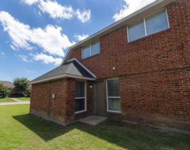 432 Chestnut Lane - Photo Thumbnail 20