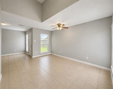 432 Chestnut Lane - Photo Thumbnail 5