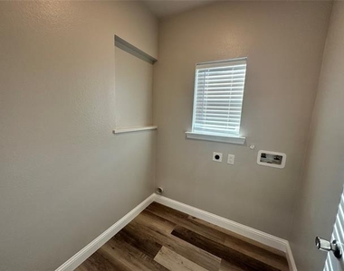 2307 Mcdougal Street - Photo Thumbnail 18