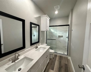 2307 Mcdougal Street - Photo Thumbnail 15