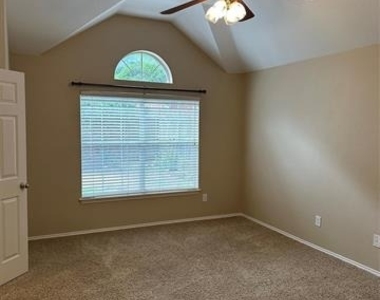3524 Misty Meadow Drive - Photo Thumbnail 12