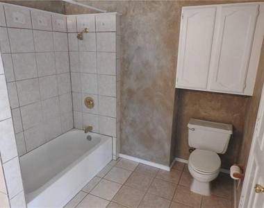 248 Jefferson Parkway - Photo Thumbnail 14