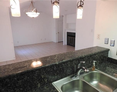 248 Jefferson Parkway - Photo Thumbnail 9