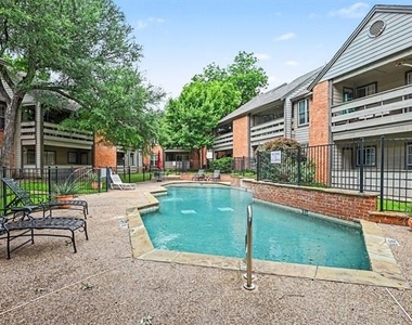 248 Jefferson Parkway - Photo Thumbnail 24