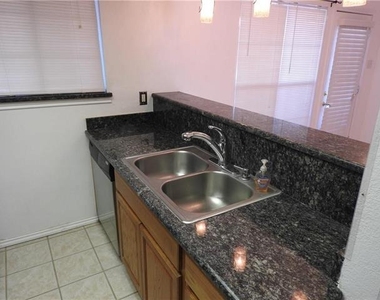 248 Jefferson Parkway - Photo Thumbnail 7