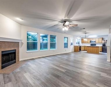 1817 Heron Drive - Photo Thumbnail 8