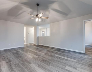 1817 Heron Drive - Photo Thumbnail 27