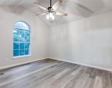 1817 Heron Drive - Photo Thumbnail 17