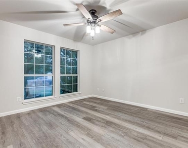 1817 Heron Drive - Photo Thumbnail 2