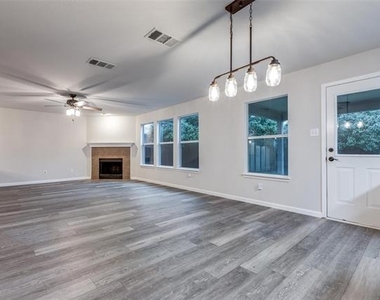 1817 Heron Drive - Photo Thumbnail 7