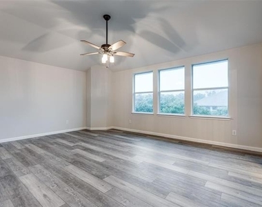 1817 Heron Drive - Photo Thumbnail 13