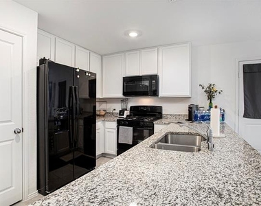3624 Bluebird Lane - Photo Thumbnail 13