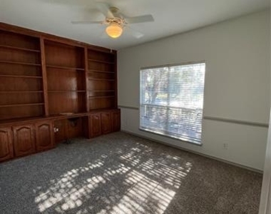 1200 Oakley Drive - Photo Thumbnail 10