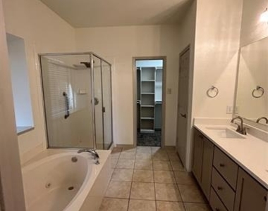 1200 Oakley Drive - Photo Thumbnail 8