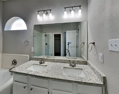2709 Cherokee Trail - Photo Thumbnail 8