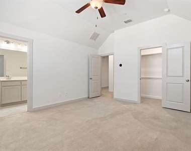 2716 Starburst Drive - Photo Thumbnail 18