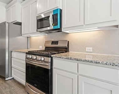 2716 Starburst Drive - Photo Thumbnail 10