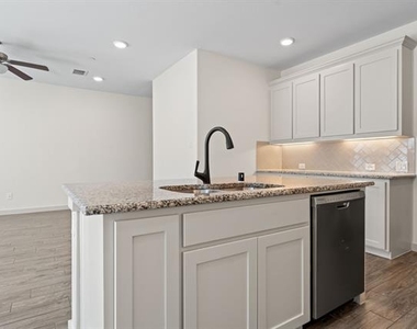 2716 Starburst Drive - Photo Thumbnail 11