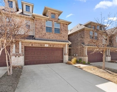 2716 Starburst Drive - Photo Thumbnail 2