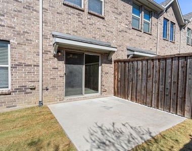 2716 Starburst Drive - Photo Thumbnail 26