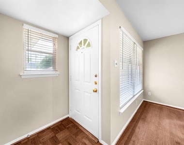 402 Vernet Street - Photo Thumbnail 14