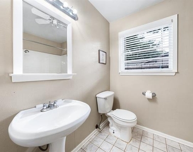 402 Vernet Street - Photo Thumbnail 19