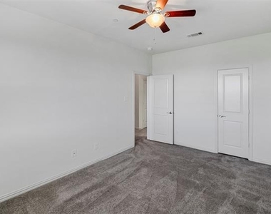 5208 Mcpherson Lane - Photo Thumbnail 21