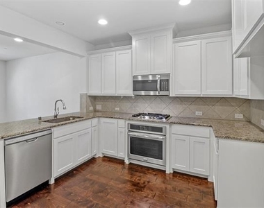5208 Mcpherson Lane - Photo Thumbnail 5